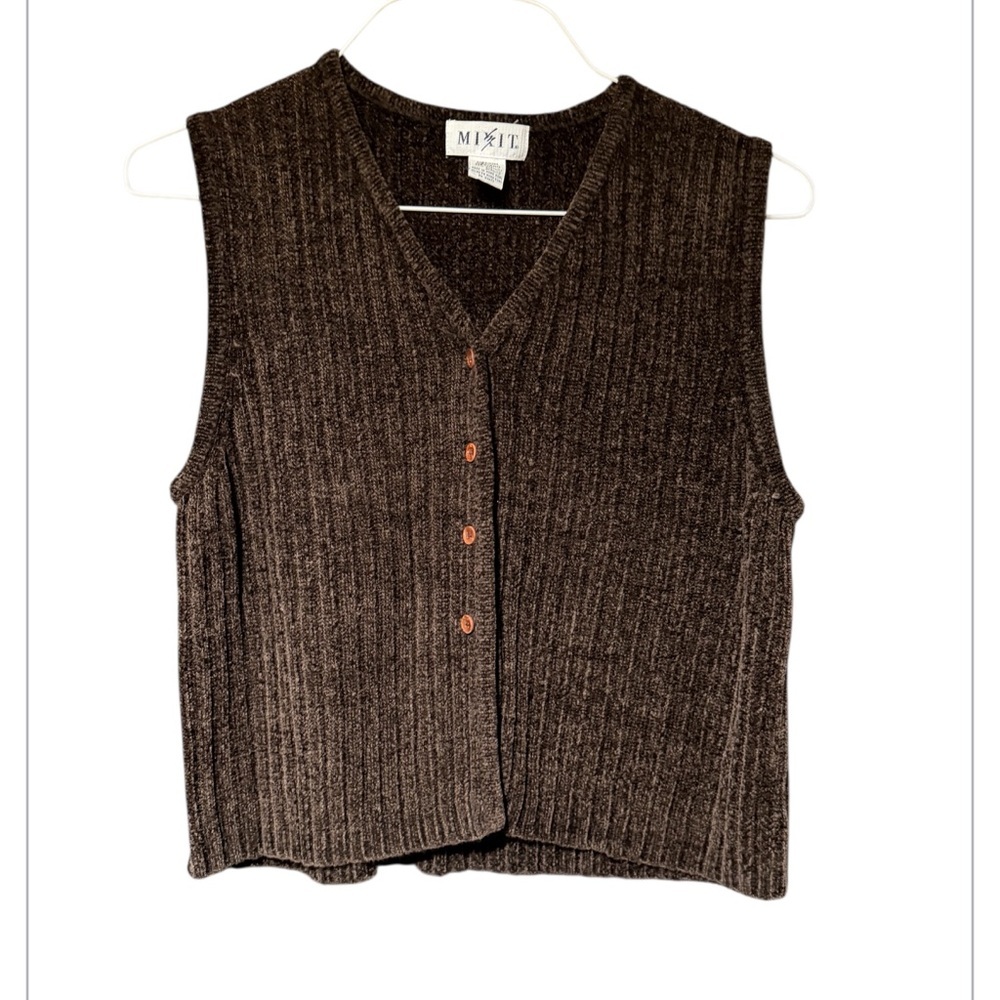 Mix It vintage Brown Ribbed Button Front Vest – Size Medium